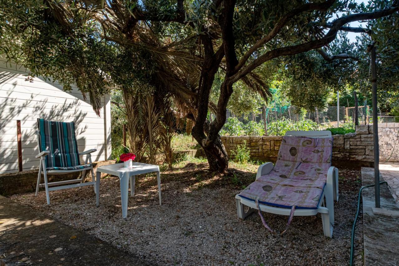 Apartments Mak Račišće Dış mekan fotoğraf