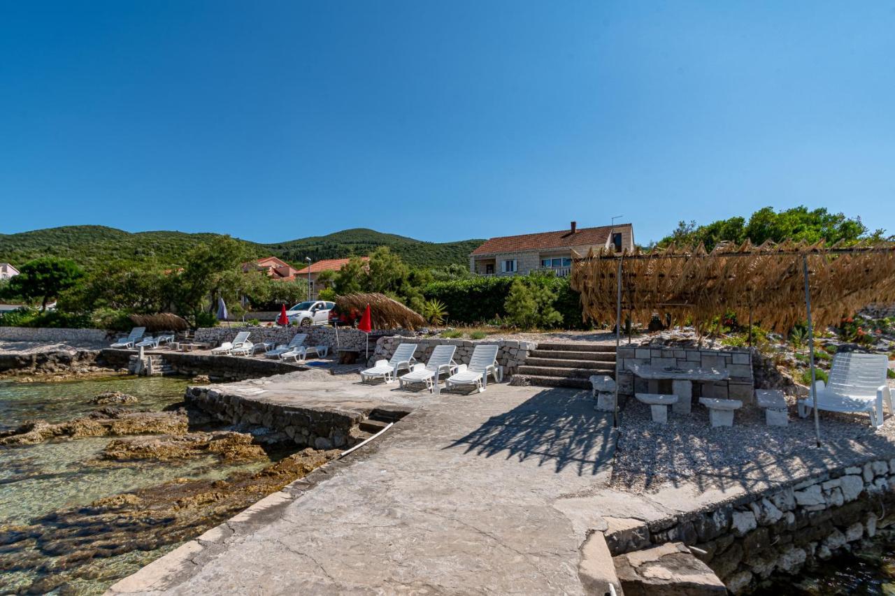 Apartments Mak Račišće Dış mekan fotoğraf