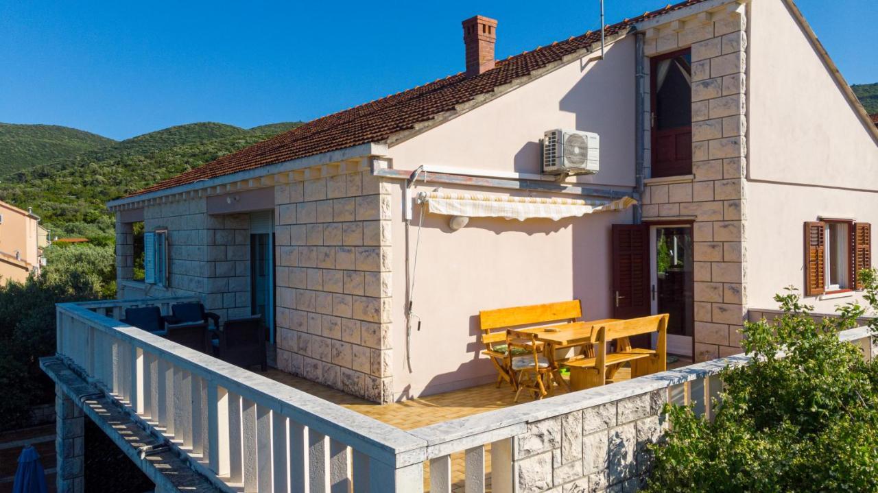 Apartments Mak Račišće Dış mekan fotoğraf