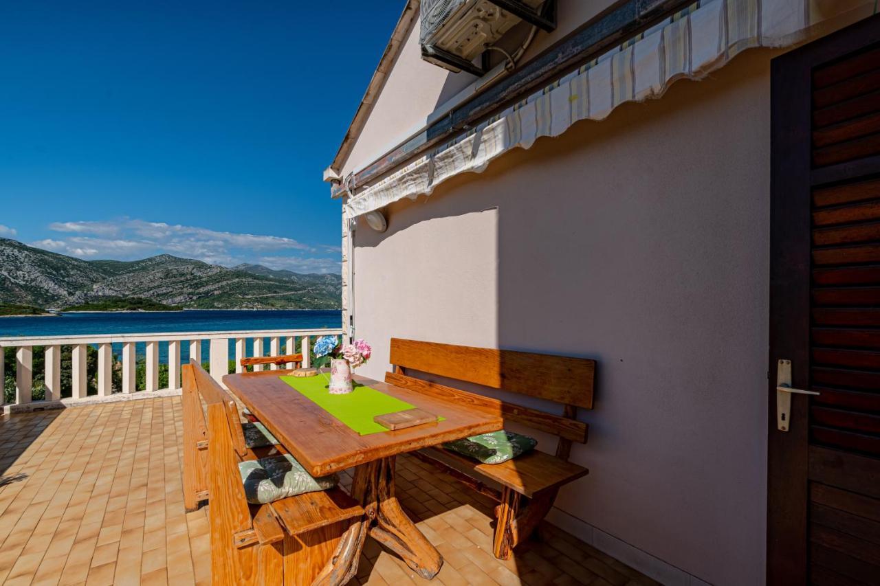 Apartments Mak Račišće Dış mekan fotoğraf