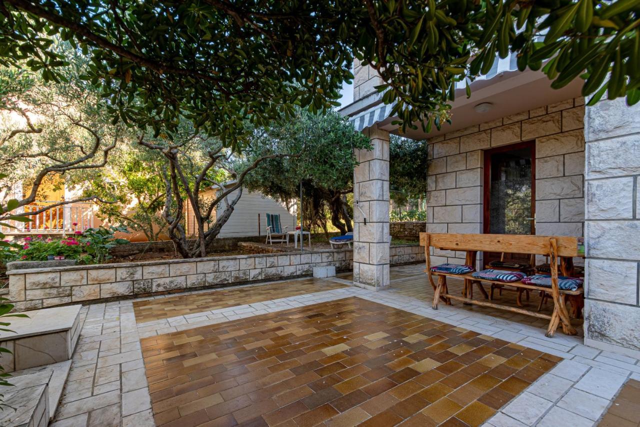 Apartments Mak Račišće Dış mekan fotoğraf