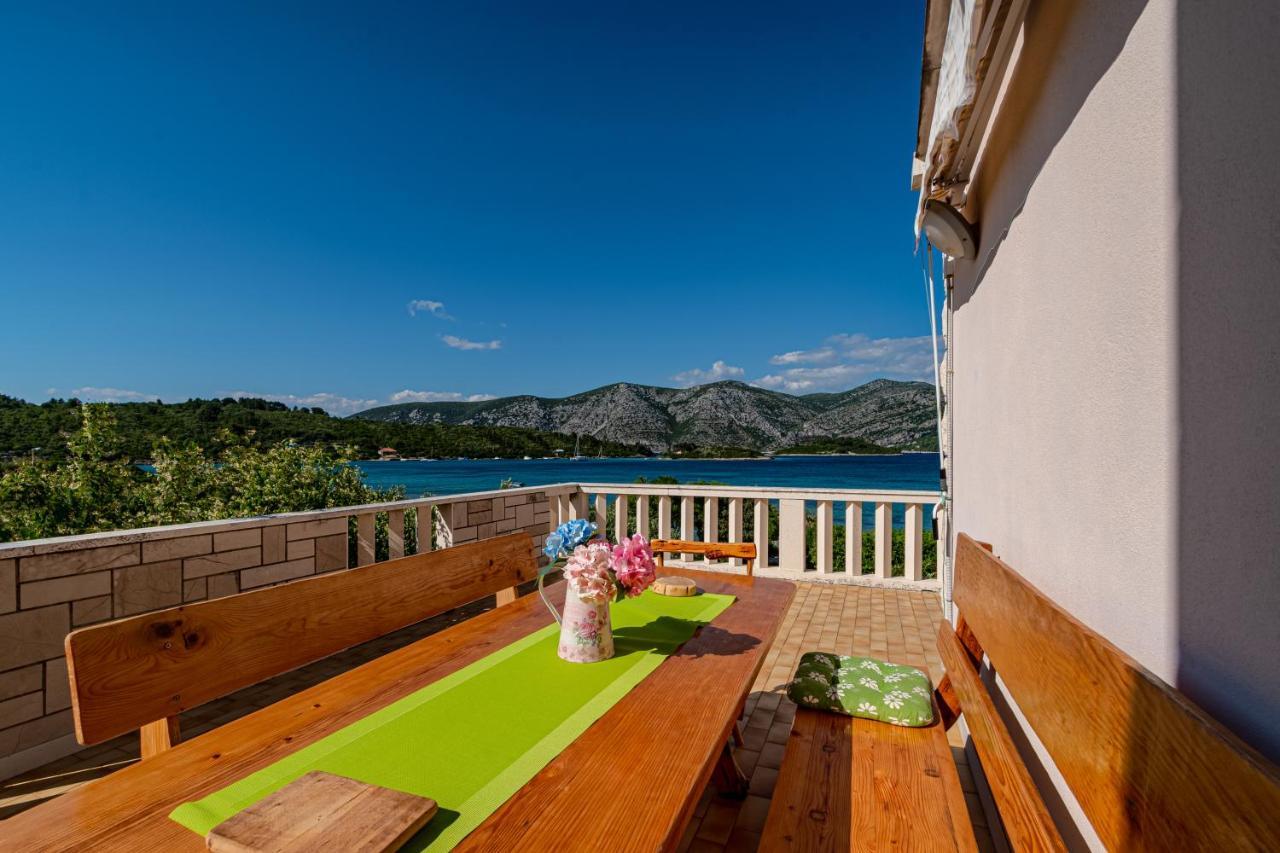 Apartments Mak Račišće Dış mekan fotoğraf