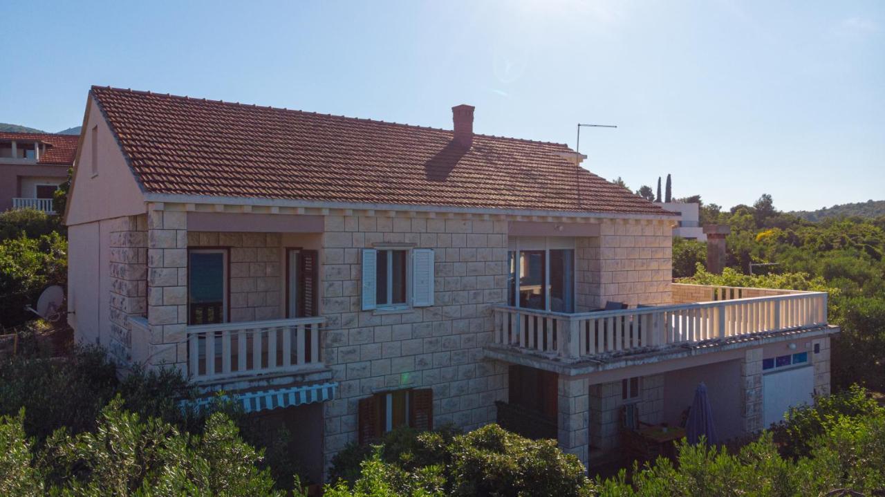 Apartments Mak Račišće Dış mekan fotoğraf