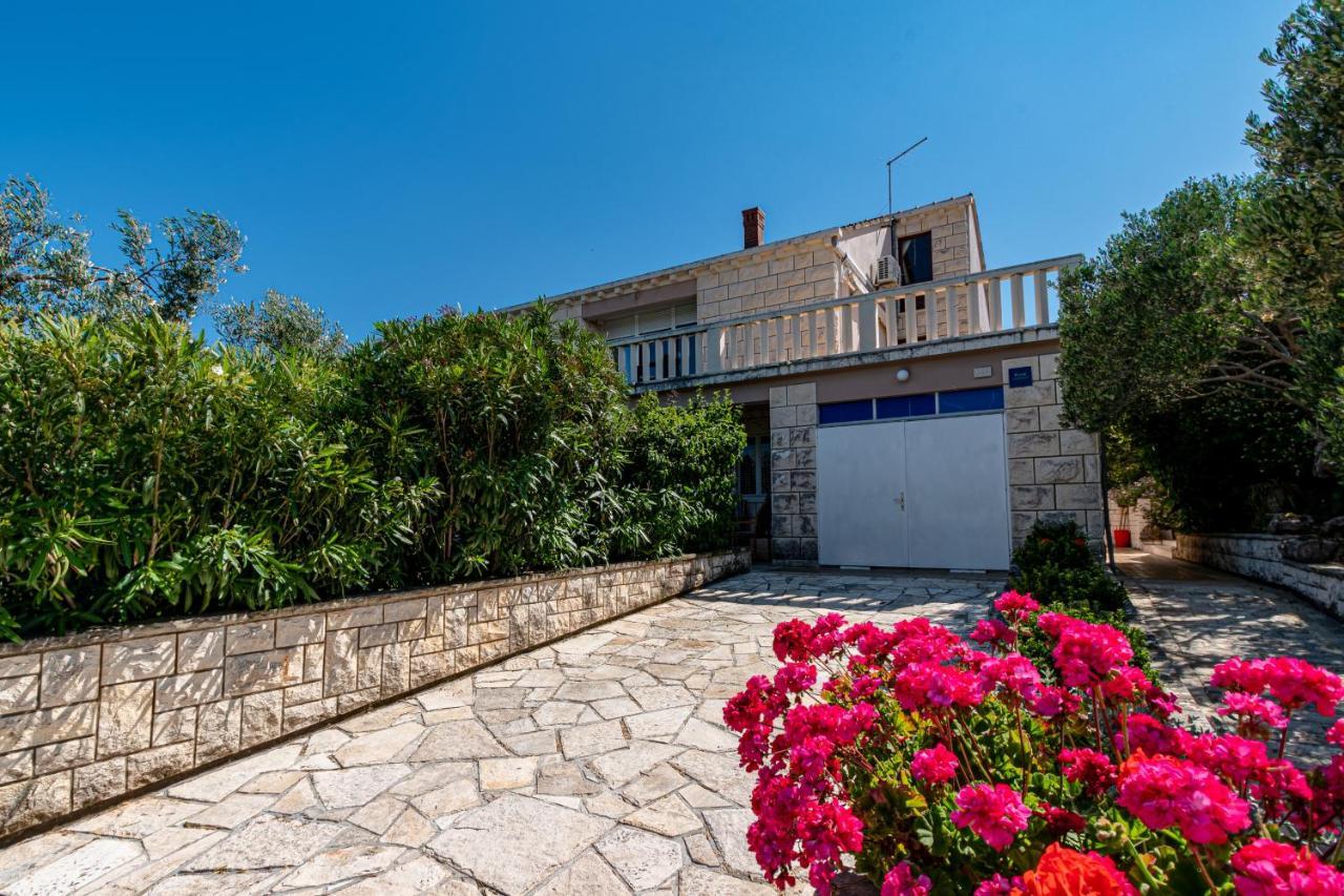 Apartments Mak Račišće Dış mekan fotoğraf