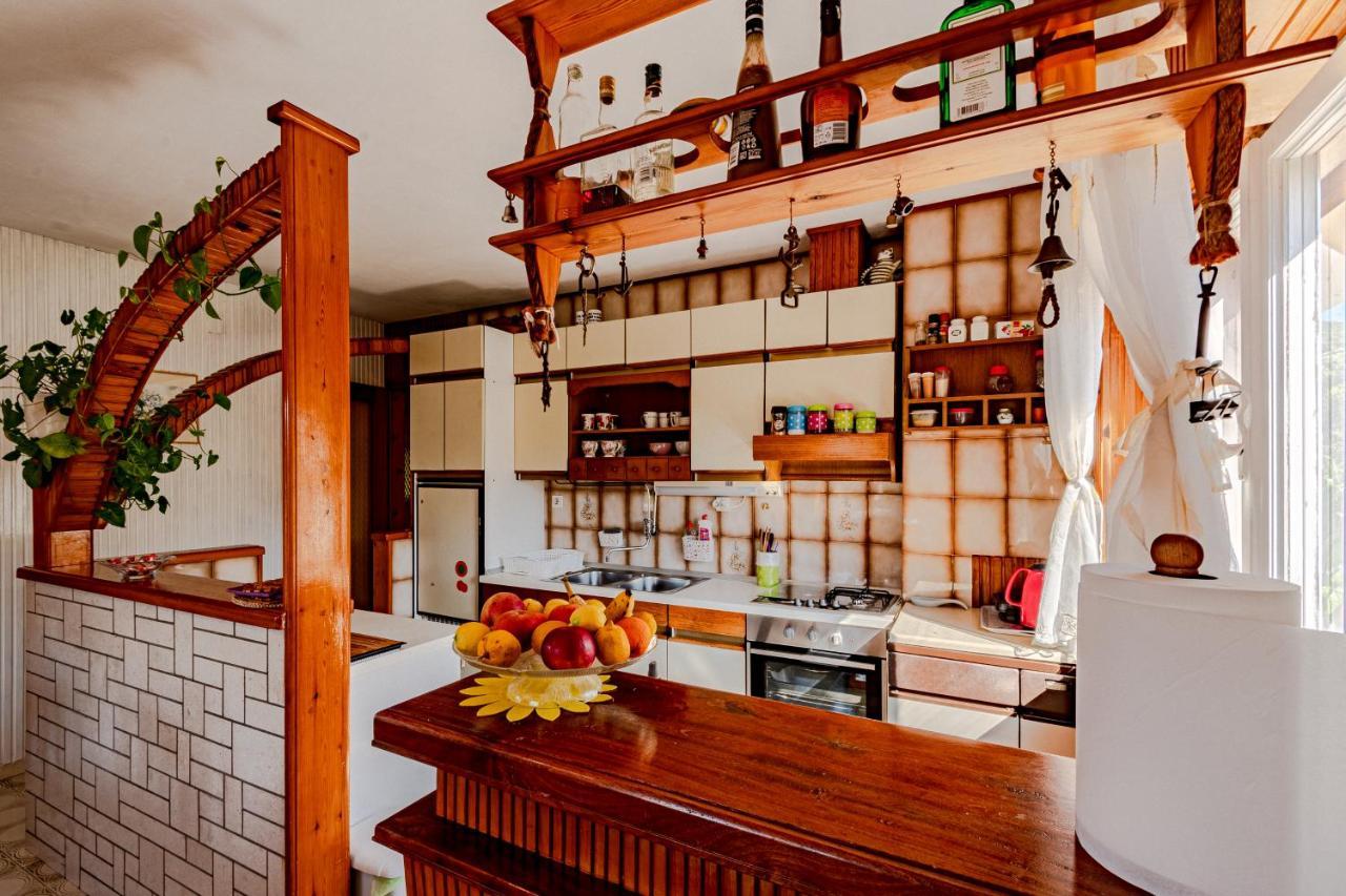 Apartments Mak Račišće Dış mekan fotoğraf