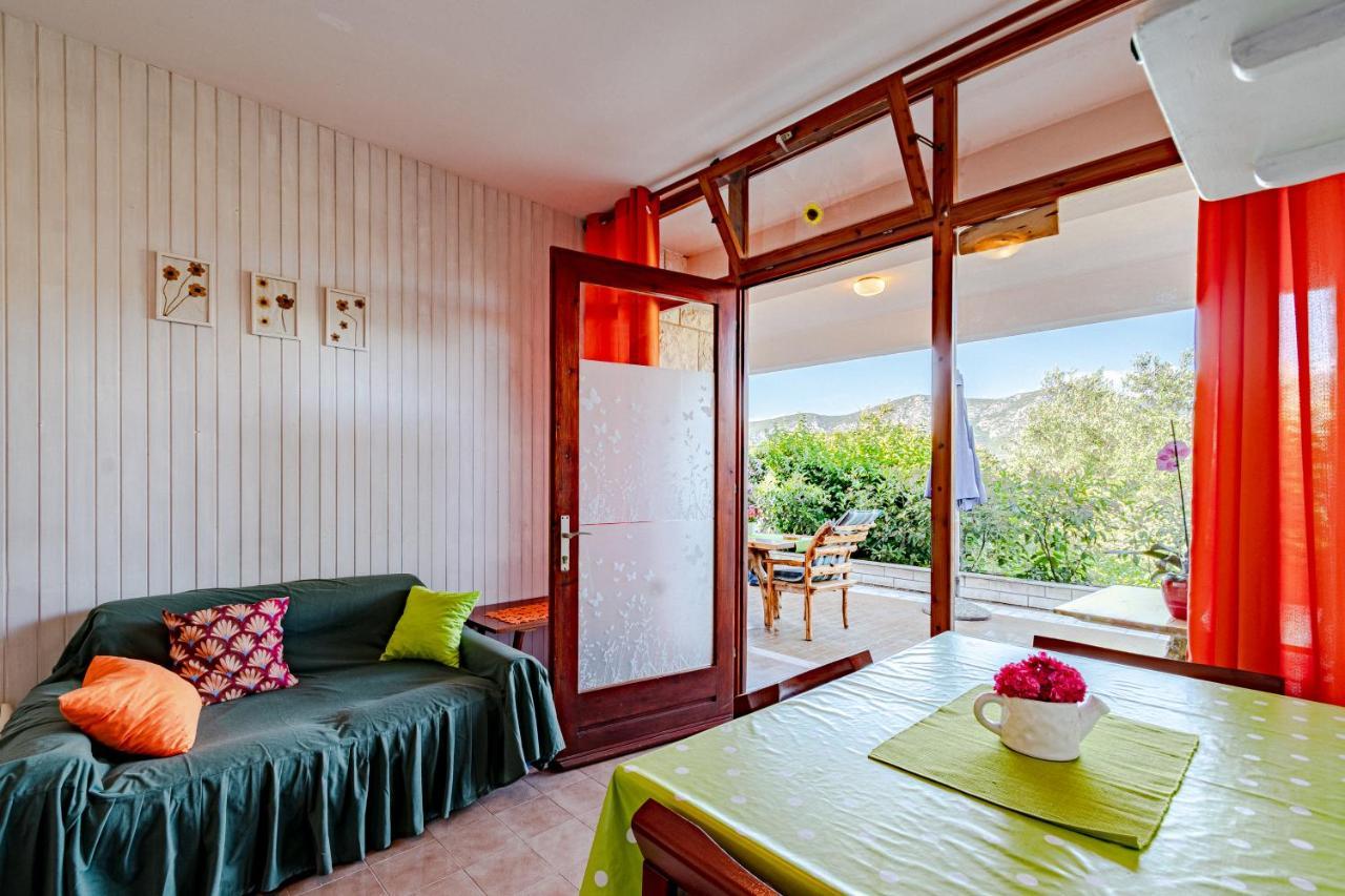 Apartments Mak Račišće Dış mekan fotoğraf