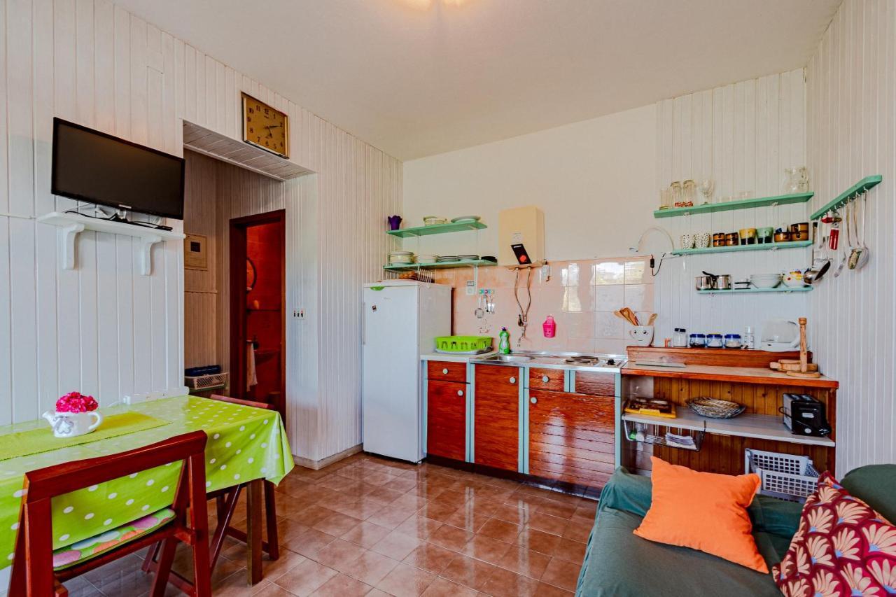 Apartments Mak Račišće Dış mekan fotoğraf