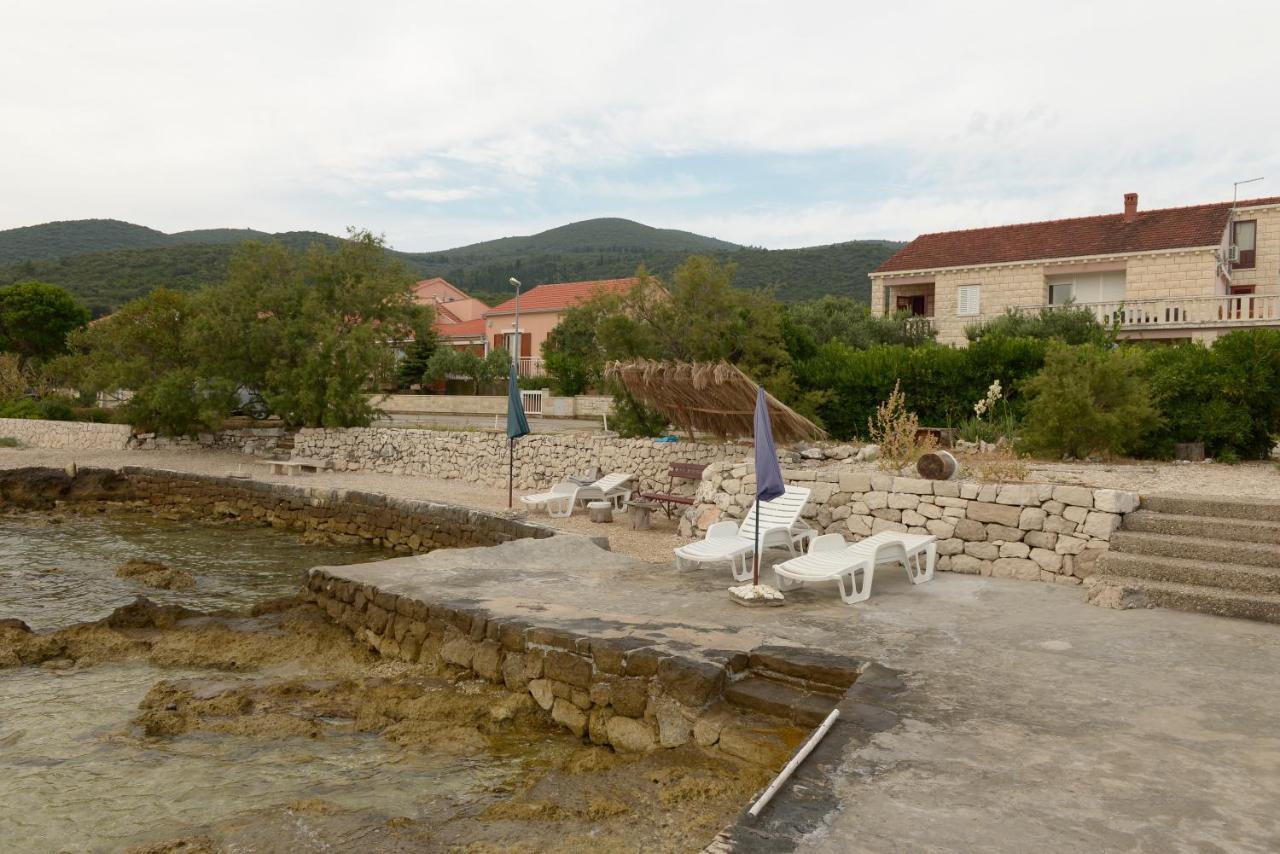 Apartments Mak Račišće Dış mekan fotoğraf