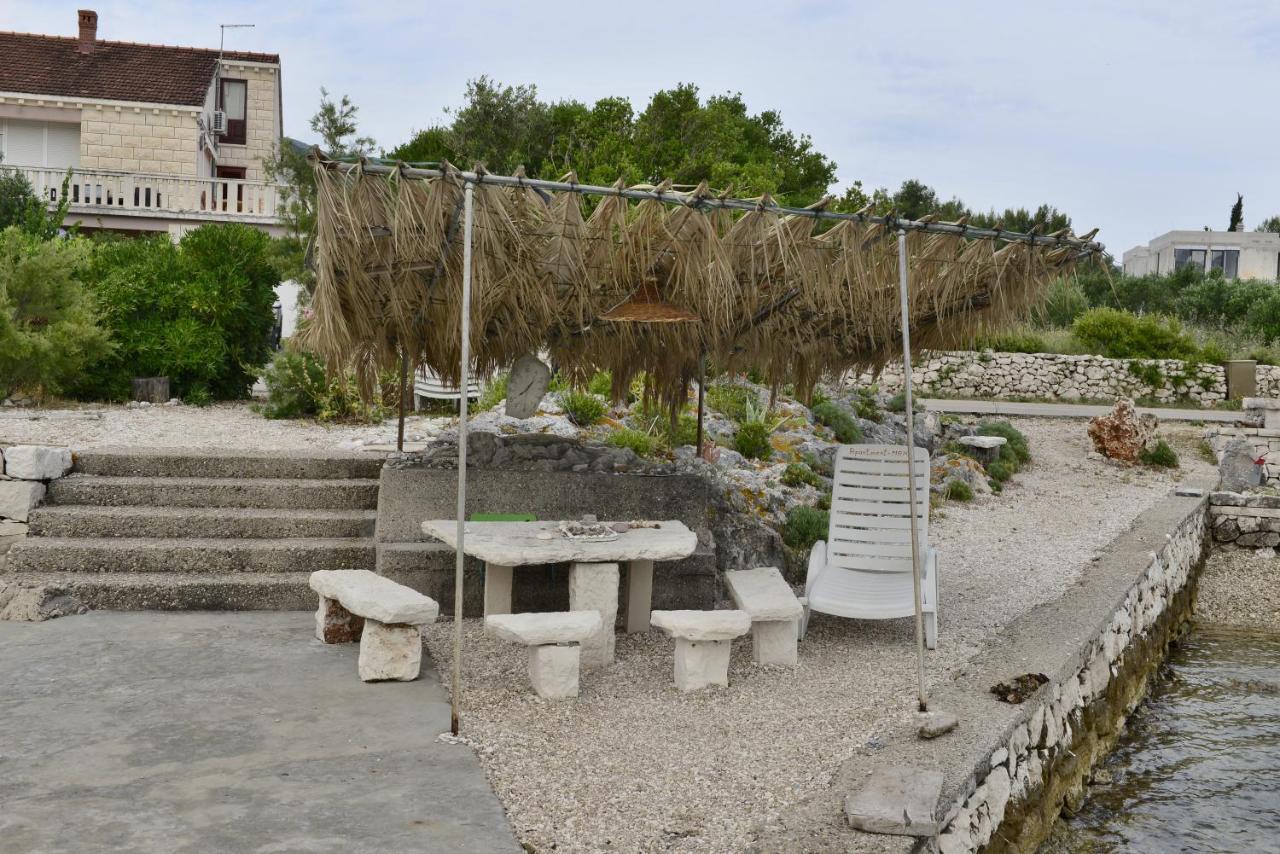 Apartments Mak Račišće Dış mekan fotoğraf